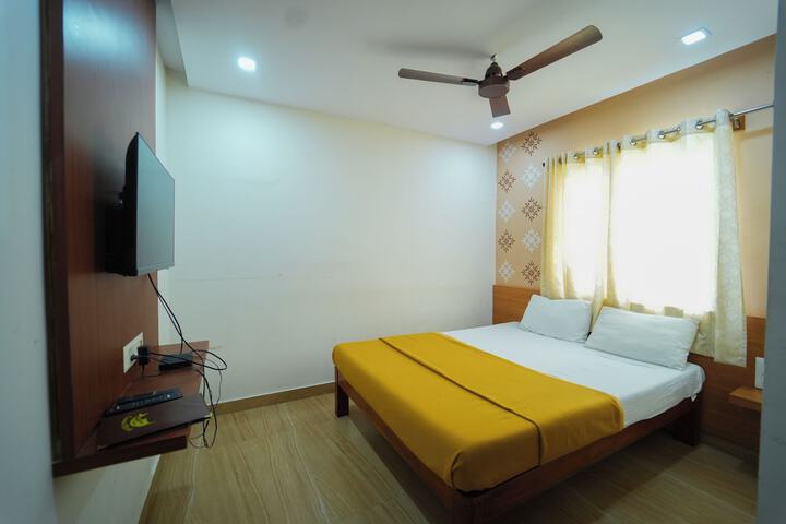 Room 16 of 19