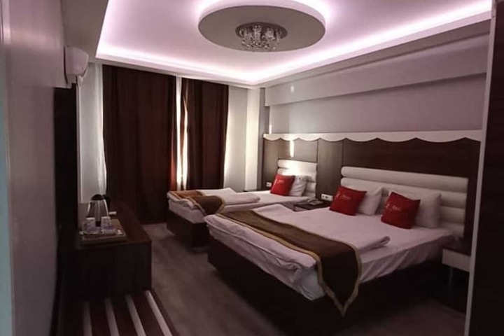 Room 9 of 53