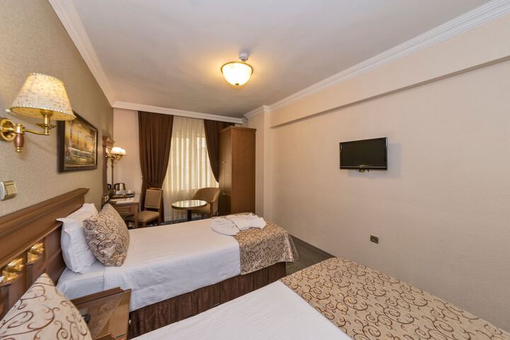 Room 28 of 52