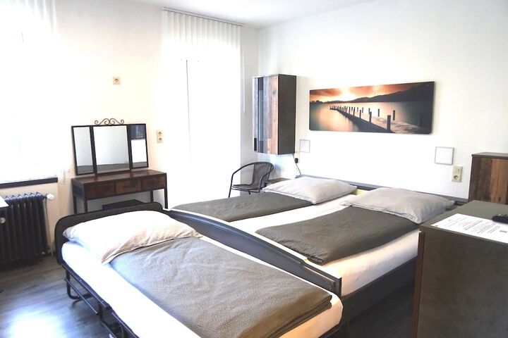 Room 79 of 442