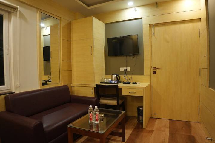 Room 11 of 53