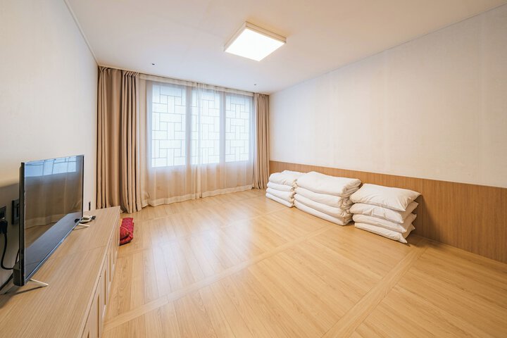 Room 46 of 84
