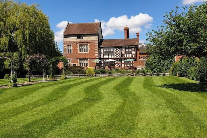 Albright Hussey Manor in Shrewsbury