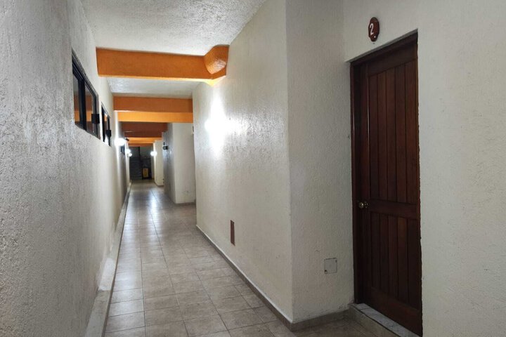 Ballroom/Hall 61 of 76