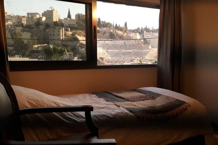 Room 5 of 45