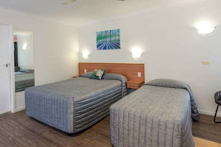 Room 14 of 50