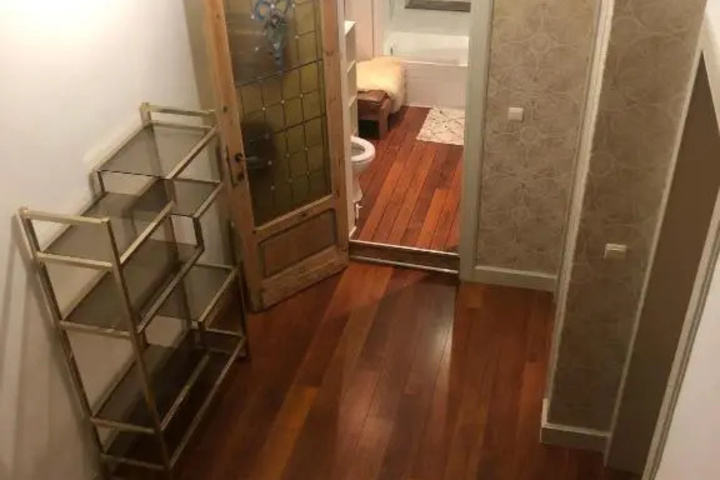 Room 11 of 14