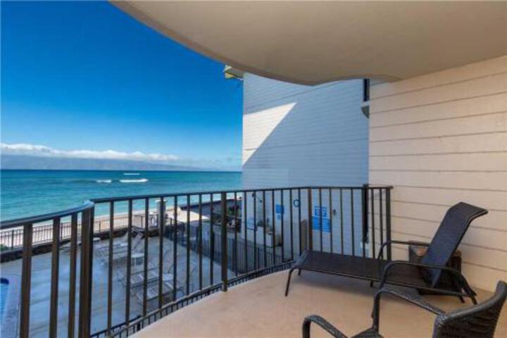 Kahana Reef 207 1 Bathroom Condo in Lahaina, HI