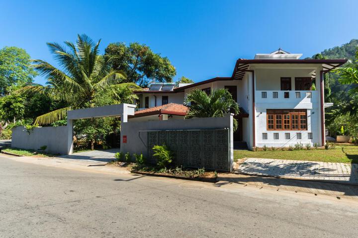 La NiRu Residence