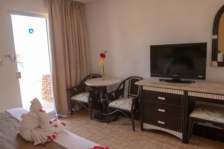 Room 8 of 67