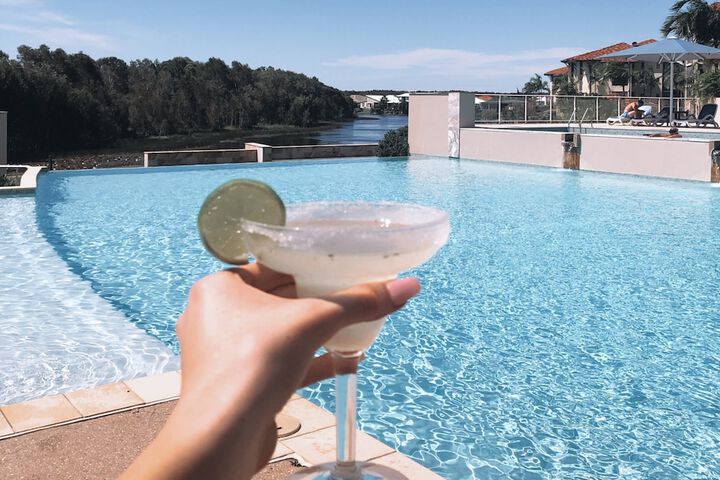 Pool Hotel