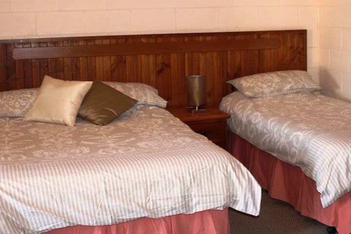 Room 2 of 20
