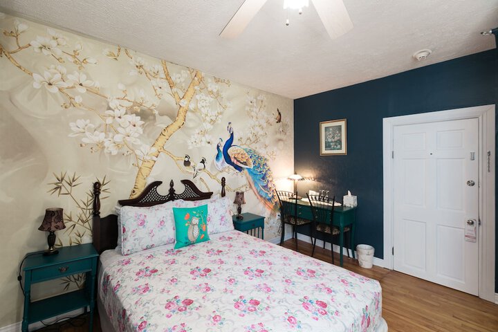 Room 16 of 71