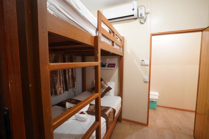 Room 19 of 43