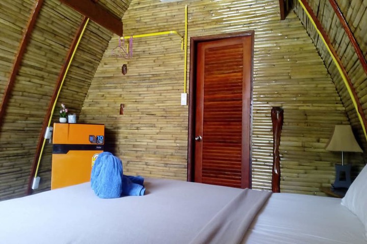 Room 17 of 19