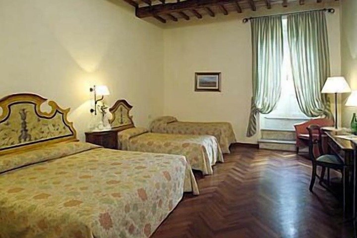 Room 16 of 66