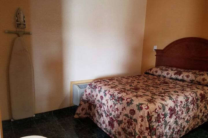 Room 4 of 30