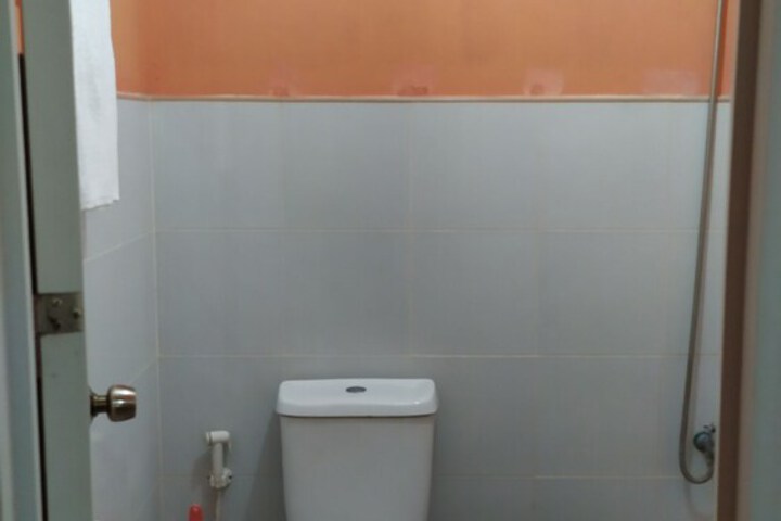 Room 38 of 39