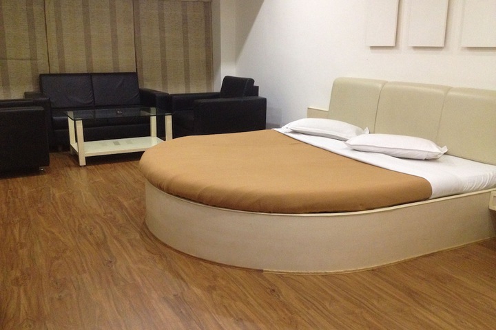 Room 15 of 31