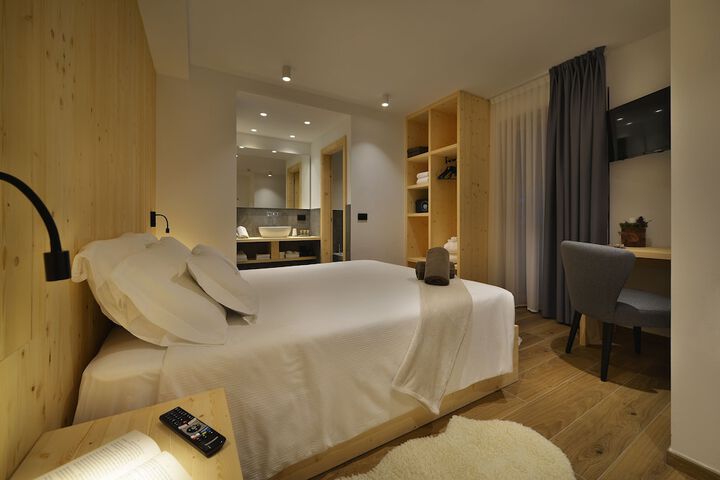 Room 28 of 78
