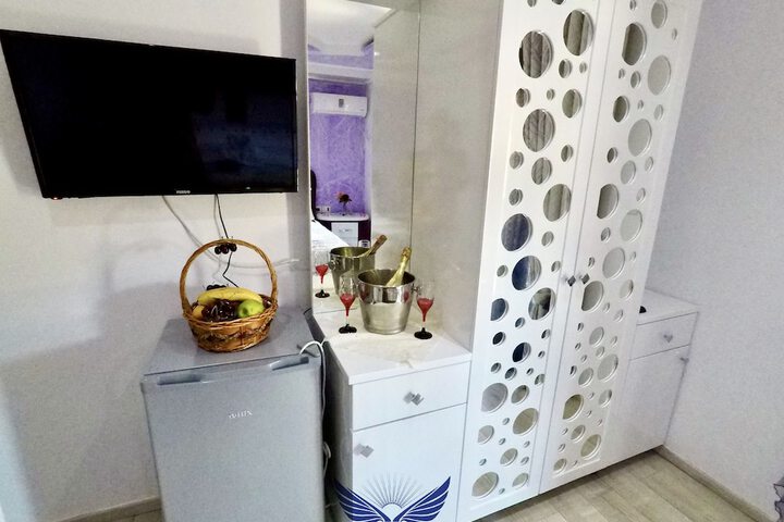 Room 7 of 191