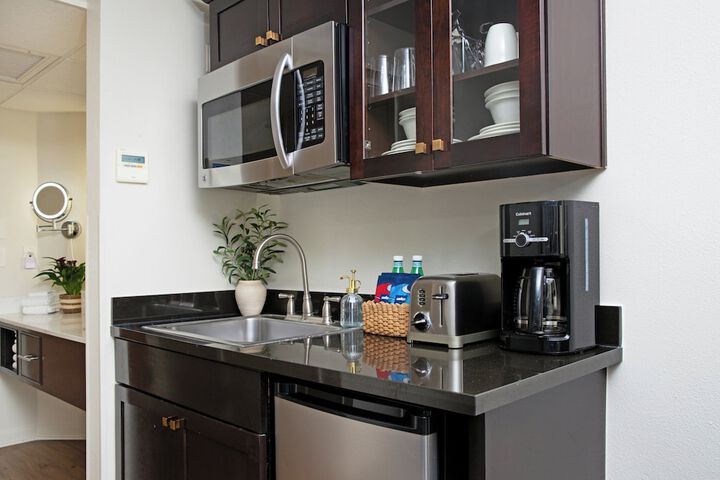 Private kitchenette