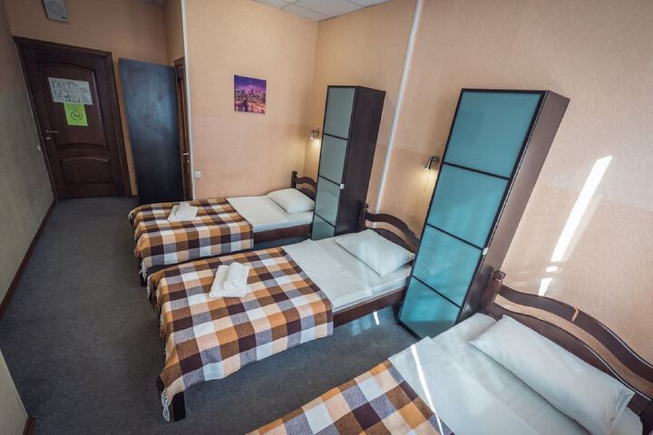 Room 17 of 45