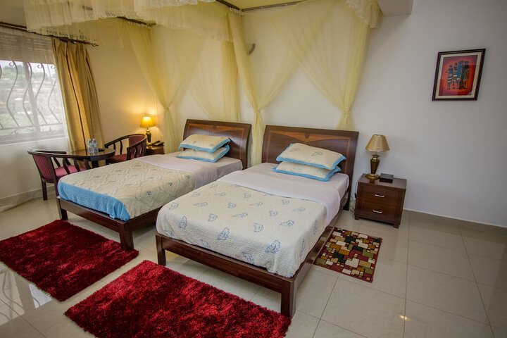 Room 8 of 39