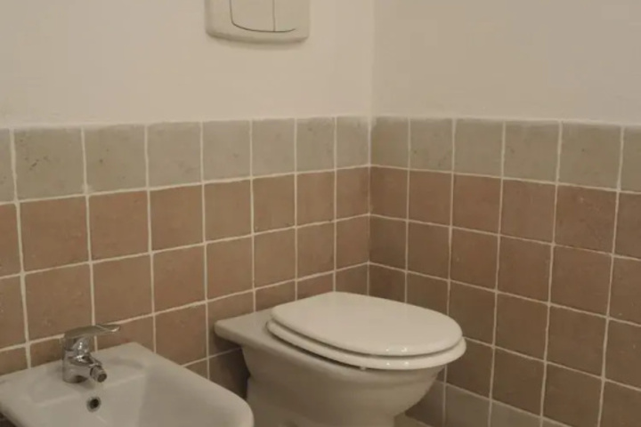 Room 10 of 20
