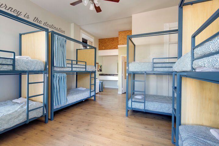 Room 14 of 40
