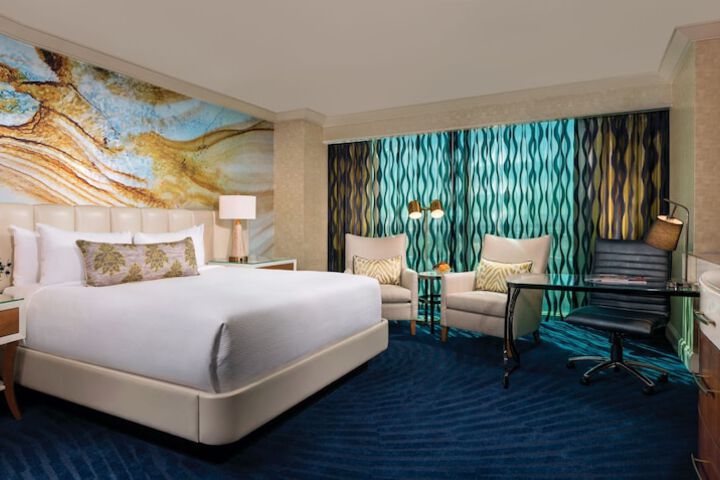 Room 17 of 70