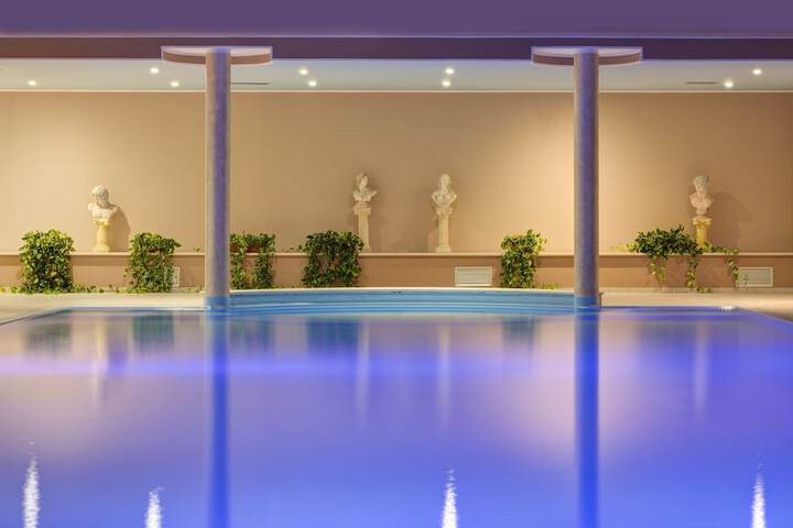 Pool 47 of 94
