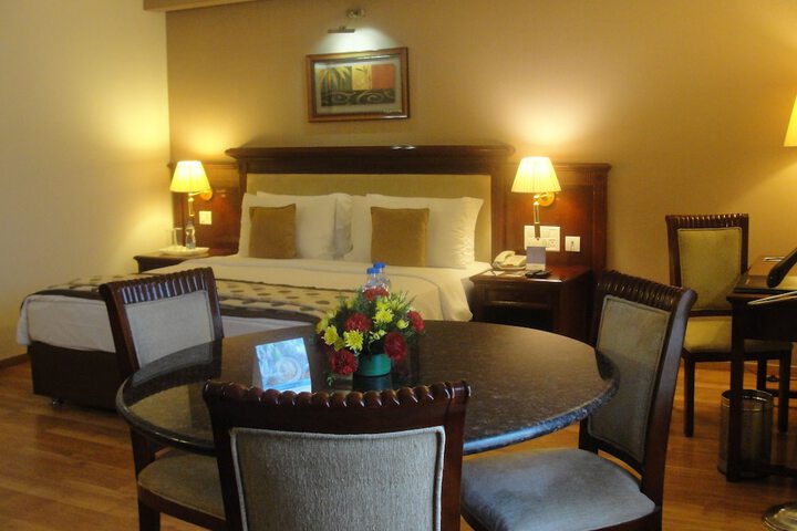 Room 30 of 52