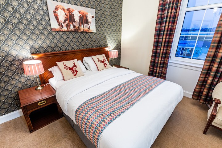 Room 9 of 21