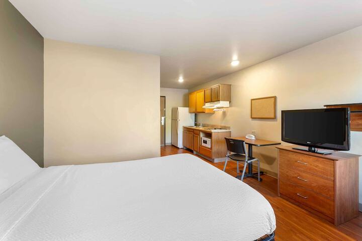Room 13 of 26