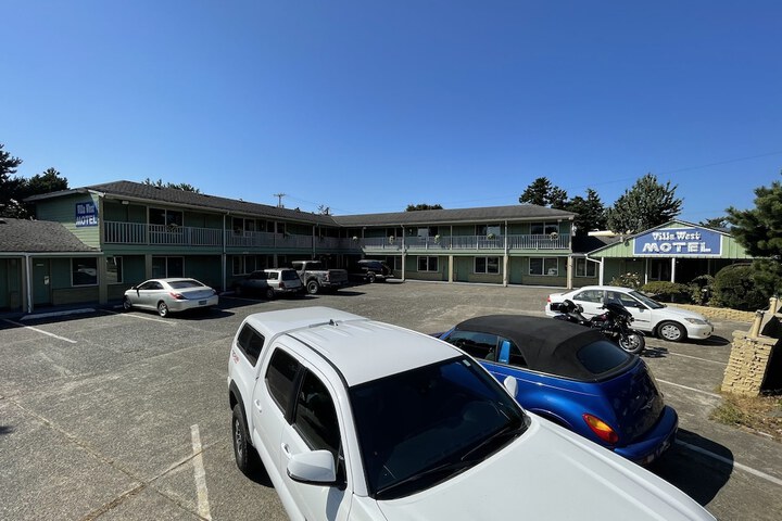 Villa West Motel in Florence, OR