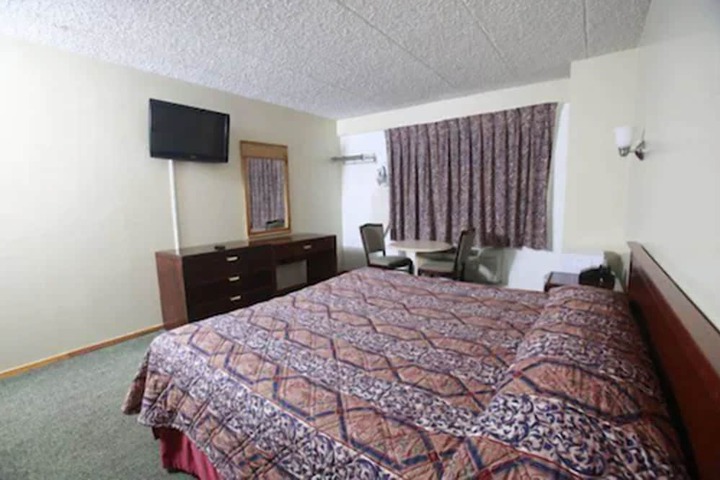 Room 14 of 26