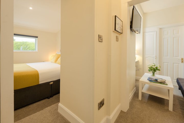 Room 16 of 47