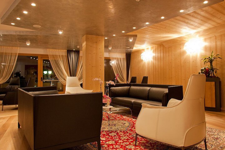 Lobby Photos
