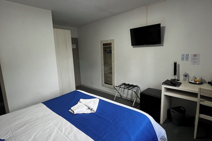 Room 20 of 50