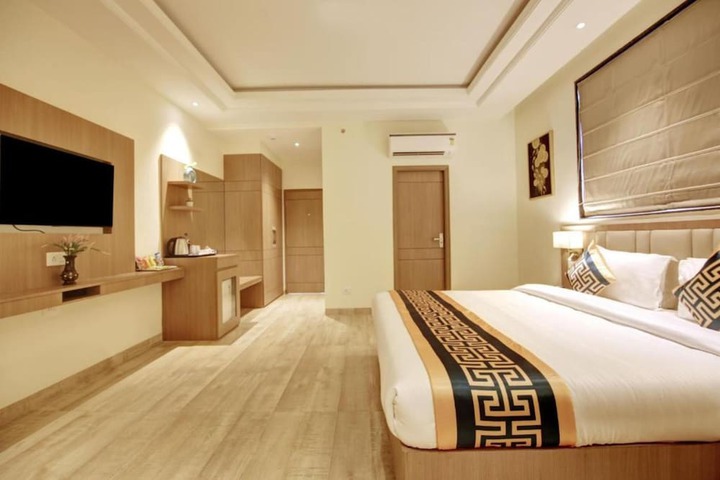 Room 11 of 47