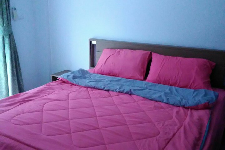 Room 3 of 8