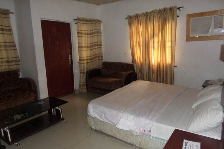Room 14 of 19