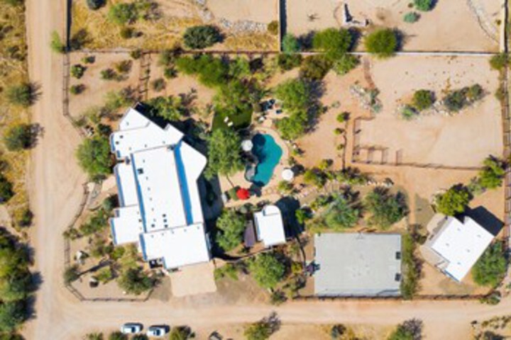 Property Grounds 25 of 34