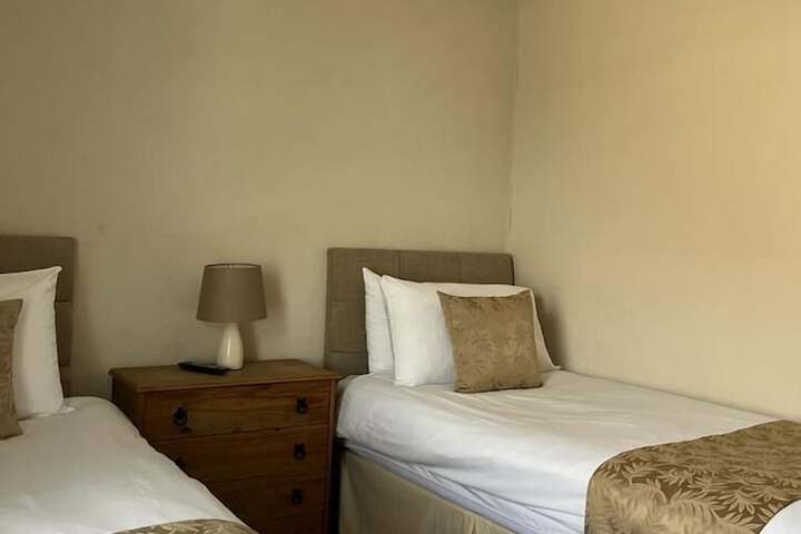 Room 40 of 51