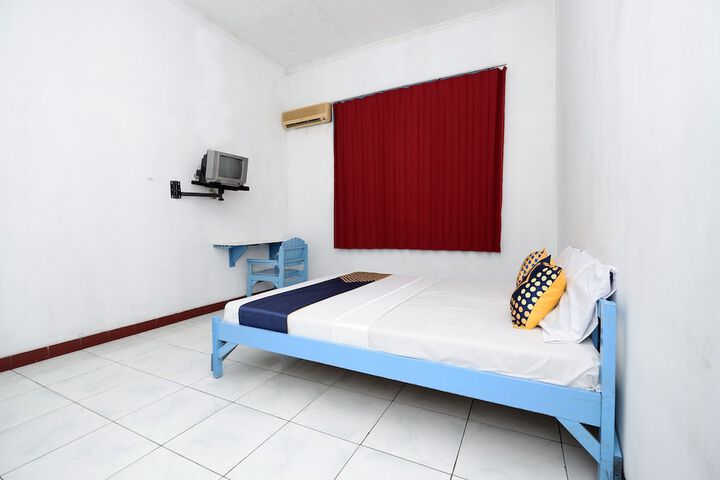 Room 5 of 38
