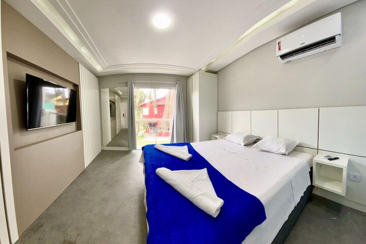 Room 50 of 229
