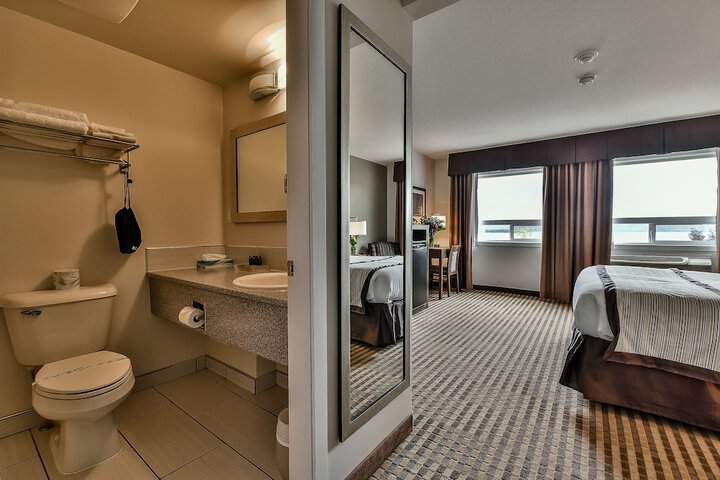 Room 11 of 24