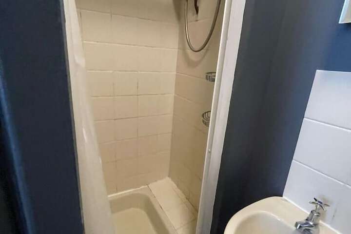 Room 44 of 74
