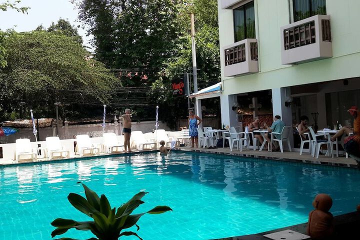 Hotel 4 of 67